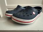 Crocs Navy/Rood Maat 38-39, Kleding | Dames, Schoenen, Ophalen of Verzenden, Gedragen, Blauw, Slippers