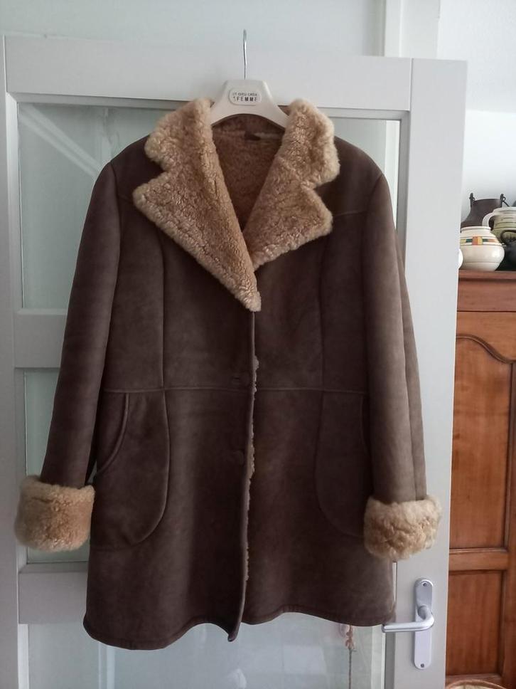 Lammy coat van echt schapenvachtleer L/XL, Kleding | Dames, Jassen | Winter, Zo goed als nieuw, Maat 42/44 (L), Beige, Ophalen of Verzenden