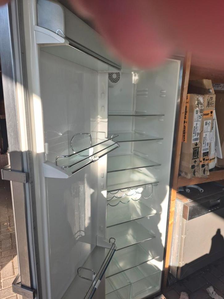 Leuke liebherr hoge koelkast 185x60x60  A +, Witgoed en Apparatuur, Koelkasten en IJskasten, Zo goed als nieuw, Zonder vriesvak