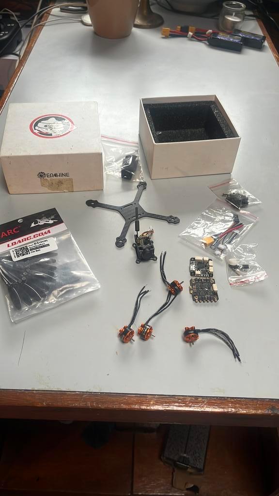 Eachine Tyro 69 Fpv bouwpakketje Nieuw in doos, Hobby en Vrije tijd, Modelbouw | Radiografisch | Helikopters en Quadcopters, Zo goed als nieuw