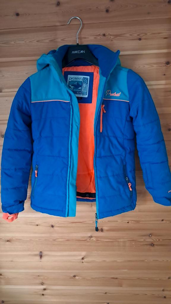 Protest Ski Jas     winterjas  Maat 140, Kinderen en Baby's, Kinderkleding | Maat 140, Zo goed als nieuw, Meisje, Jas, Ophalen of Verzenden
