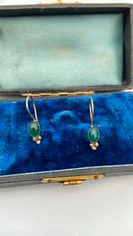 Oorbellen met groene jade goud op zilver gemerkt, Ophalen of Verzenden, Goud, Oorbellen, Verguld
