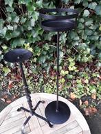 2 Metalen kandelaars 81 en 63 cm hoog, Ophalen, Gebruikt, Zwart, Metaal
