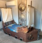 Complete piraten kamer bed, kist, boeken- en kledingkast., Kinderen en Baby's, Kinderkamer | Complete kinderkamers, Jongetje of Meisje