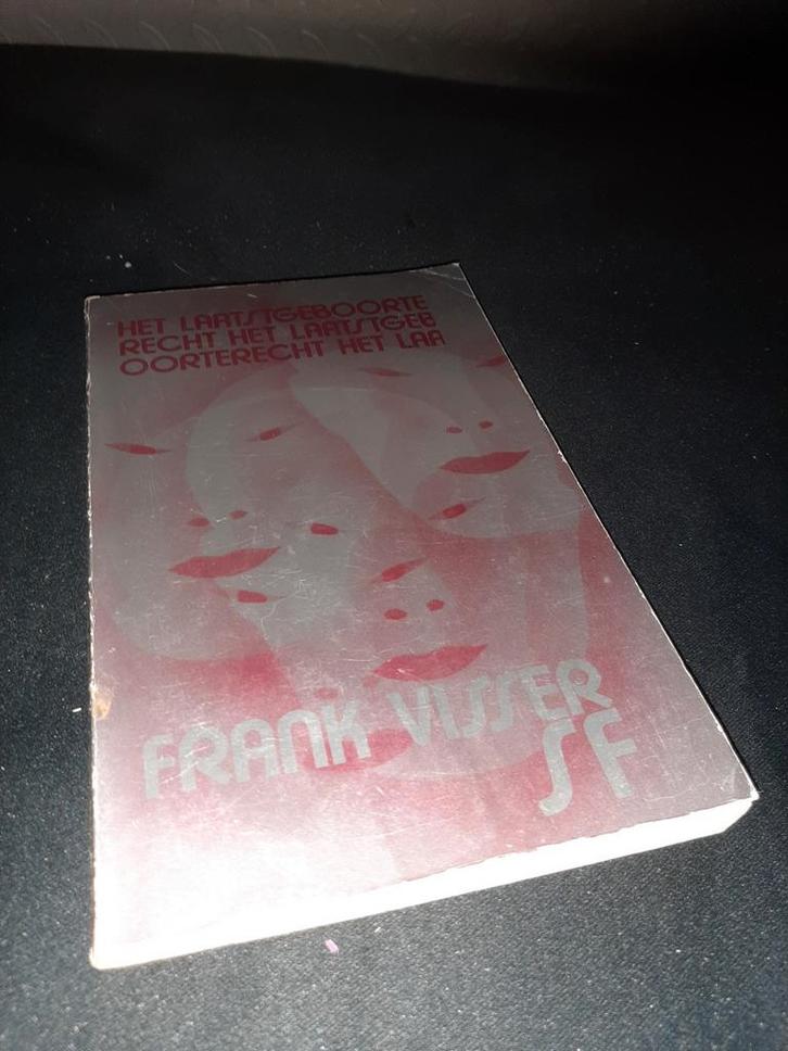 Het Laatstgeboorterecht - Frank Visser SF, Boeken, Literatuur, Gelezen, Nederland, Ophalen of Verzenden