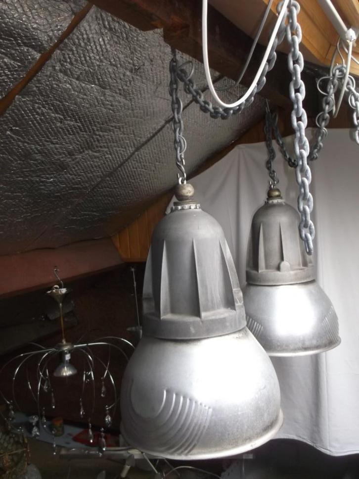 Twee grote industrie-lampen, Huis en Inrichting, Lampen | Hanglampen, Gebruikt, 50 tot 75 cm, Metaal, Ophalen of Verzenden