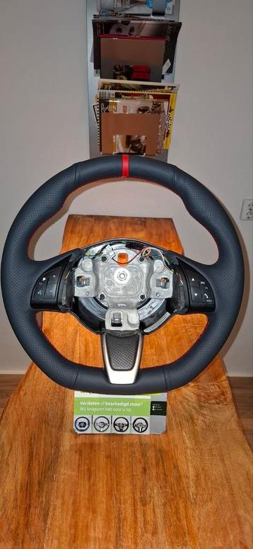 Verkocht!!!! Fiat 500 abarth nieuw bekleed stuurwiel beschikbaar voor biedingen