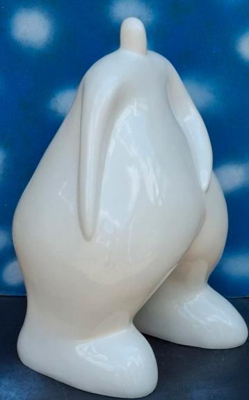 Carlos Caluwier (1956).Corpus figurine. Polyester. 38 cm. beschikbaar voor biedingen