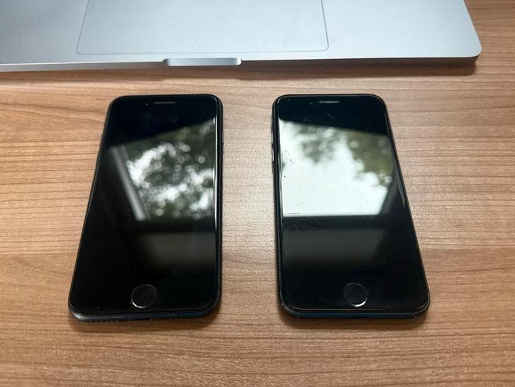 2x iPhone 8 - 64GB - Zwart, Telecommunicatie, Mobiele telefoons | Apple iPhone, Gebruikt, 64 GB, Zonder abonnement, Zonder simlock