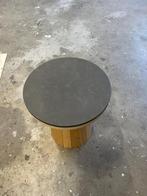 Leren bijzettafel, Huis en Inrichting, Tafels | Bijzettafels, Ophalen of Verzenden, Nieuw, Rond, 45 tot 60 cm