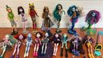 Monster High poppen 16 stuks met veel accessoires., Ophalen of Verzenden, Zo goed als nieuw, Pop