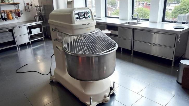 Spiraalkneder 120 liter, Witgoed en Apparatuur, Keukenmixers, Gebruikt, 4 liter of meer, 3 snelheden of meer, Ophalen