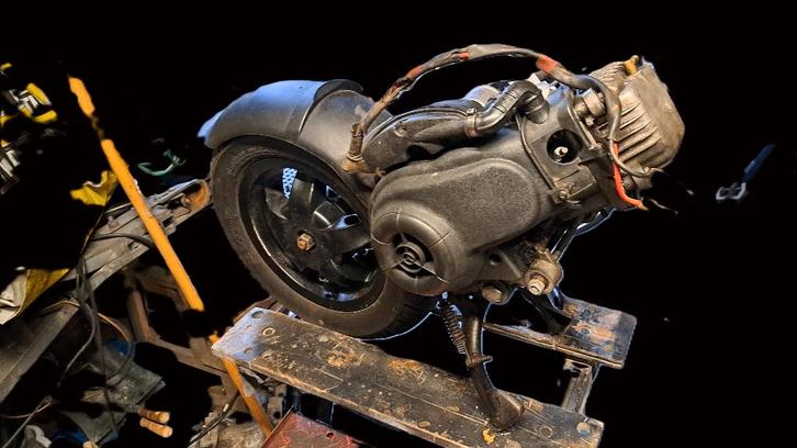 Piaggio Vespa/Zip Motorblok 80cc., Fietsen en Brommers, Brommeronderdelen | Scooters, Gebruikt, Piaggio, Blok, Ophalen of Verzenden