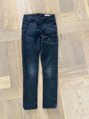 nog nette zwarte/donkergrijze skinny fit broek name it 128 beschikbaar voor biedingen