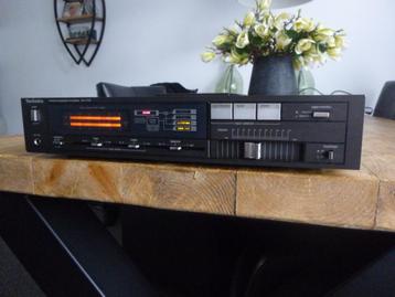 Mooie Vintage Technics HiFi stereo versterker type SU-Z35. beschikbaar voor biedingen