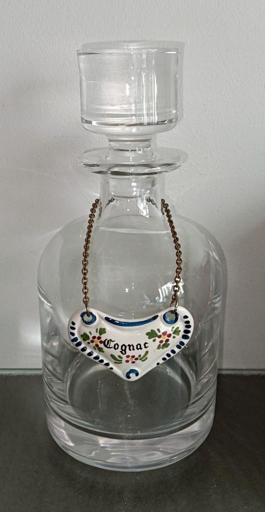 Cognac Karaf met Porseleinen Halshanger, Antiek en Kunst, Antiek | Glas en Kristal, Ophalen of Verzenden