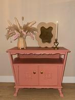 Vintage kastje oud roze, Ophalen, Zo goed als nieuw