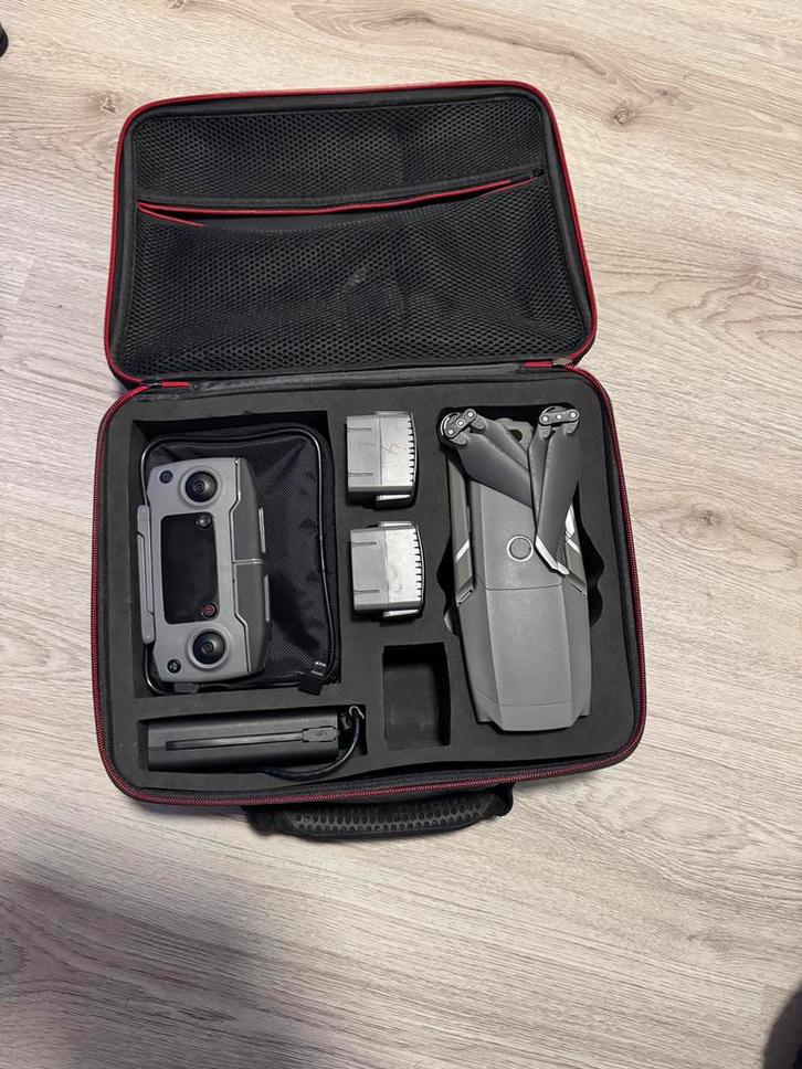 DJI Mavic 2 Zoom Fly More Combo – Compleet en in topstaat!, Audio, Tv en Foto, Drones, Zo goed als nieuw, Ophalen of Verzenden