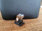 18K Gouden Damesring met Lichtblauwe Steen - Maat 16, Gebruikt, Ophalen of Verzenden, Kleiner dan 17, Dame