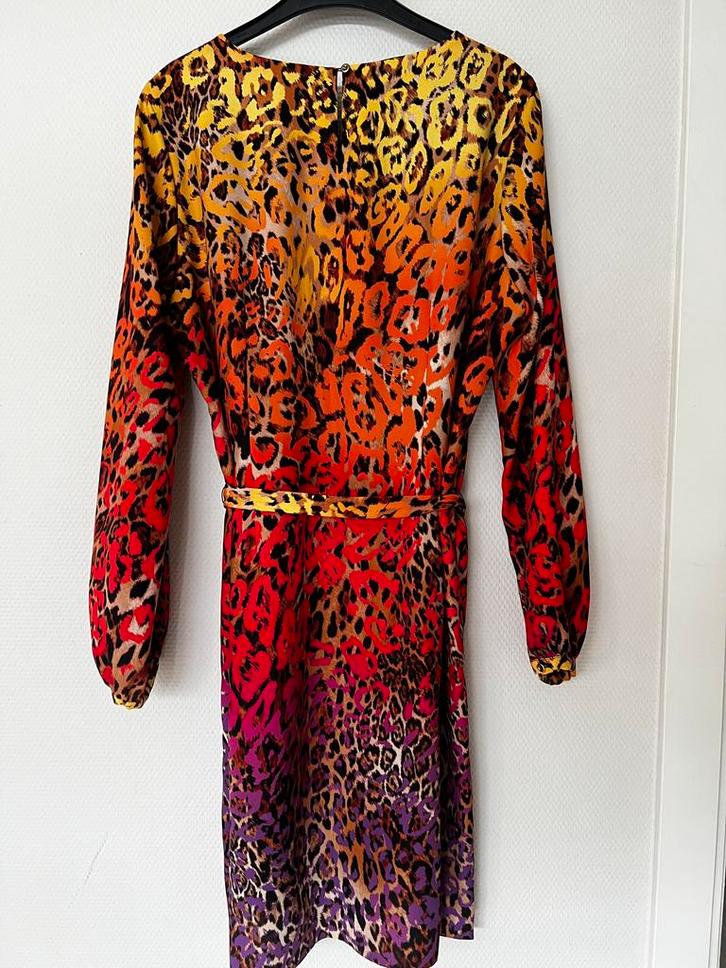 Claudia Sträter Jurk - Panterprint - Maat 42, Kleding | Dames, Jurken, Nieuw, Maat 42/44 (L), Overige kleuren, Boven de knie, Ophalen of Verzenden