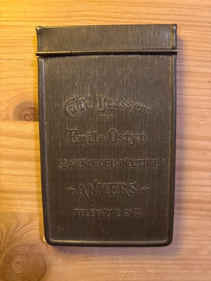 Antiek metalen kelnersboek Café Brasseur Émile Ostyn Anvers, Antiek en Kunst, Kunst | Overige Kunst, Ophalen of Verzenden