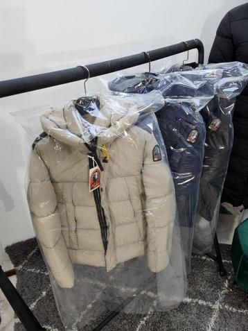 Parajumpers alle maten water proof kwaliteit  beschikbaar voor biedingen