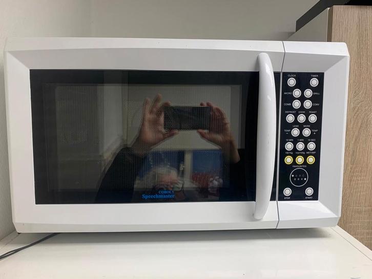 Combi magnetron, Engelssprekend, z.g.a.n., Witgoed en Apparatuur, Magnetrons, Zo goed als nieuw, Vrijstaand, Combimagnetron, 45 tot 60 cm