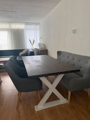 Eettafel 180x90 – bruin blad, witte poten, stevig hout beschikbaar voor biedingen