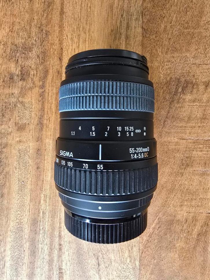 Sigma Lens 55-200mm f/4-5.6 DC, Audio, Tv en Foto, Fotografie | Lenzen en Objectieven, Zo goed als nieuw, Telelens, Ophalen of Verzenden