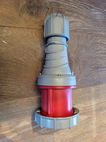 Mennekes 63A  type 235 contra  beschikbaar voor biedingen