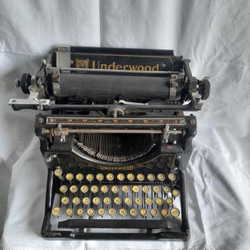 underwood oude typemachine  beschikbaar voor biedingen