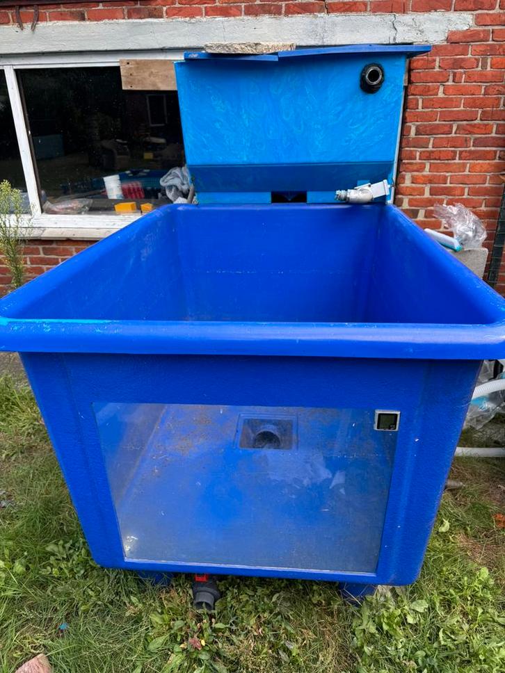 Quarantaine bak Koi 1100 liter met raam, Tuin en Terras, Vijver-toebehoren, Zo goed als nieuw, Vijverbak, Ophalen of Verzenden