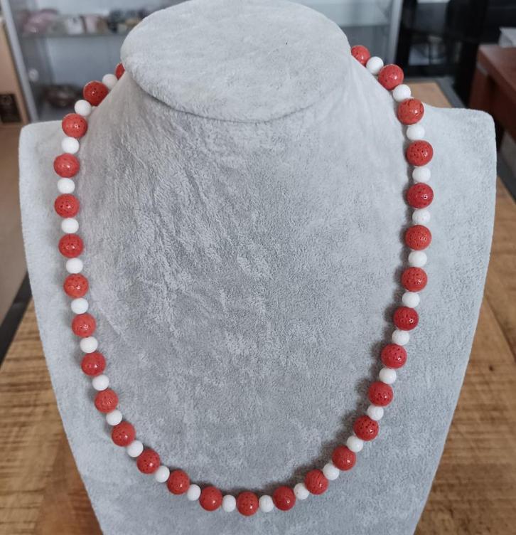 Koraal collier, Sieraden, Tassen en Uiterlijk, Kettingen, Nieuw, Steen of Mineraal, Overige kleuren, Ophalen of Verzenden