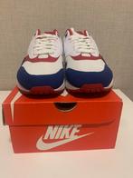 Nike air max 1 white red blue, Ophalen, Zo goed als nieuw, Jongetje of Meisje, Schoentjes