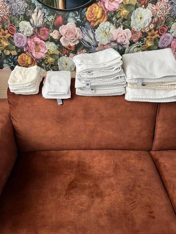 Handdoek pakketten beschikbaar voor biedingen