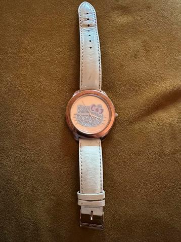 Hello Kitty horloge beschikbaar voor biedingen