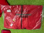 Ferrari pakket. Windjack mast XL , polo maat XL en 2 caps., Ophalen of Verzenden, Nieuw, Maat 56/58 (XL), Rood