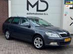 Skoda Octavia Combi 1.4 TSI - Xenon - Trekhaak - Navi - PDC, Voorwielaandrijving, Euro 5, Stof, Gebruikt