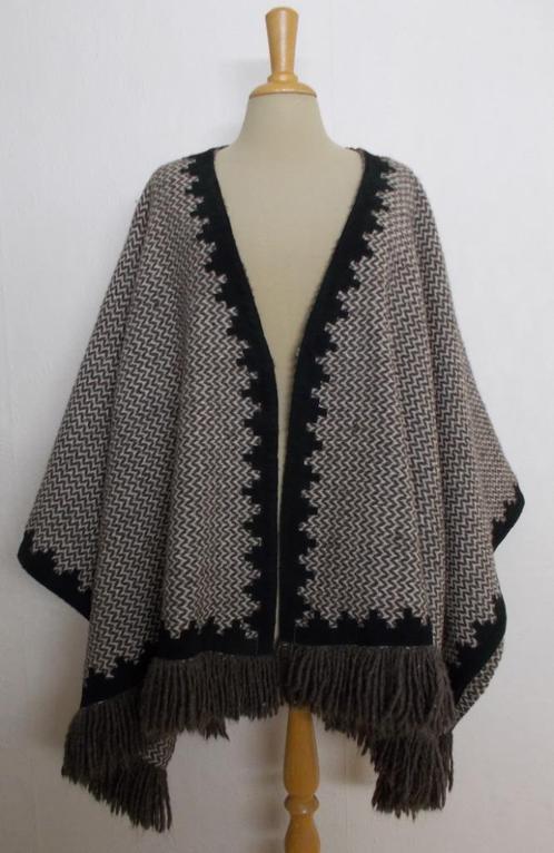 Argentijnse wollen poncho van Chaska Arte y Naturaleza! L, Kleding | Dames, Truien en Vesten, Zo goed als nieuw, Maat 42/44 (L)