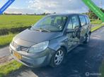 Grand Scenic 2.0 6 pers RIJDT NIEUW !SCHADE BEL: 0626350777, Auto's, Voorwielaandrijving, 1998 cc, 135 pk, 4 cilinders