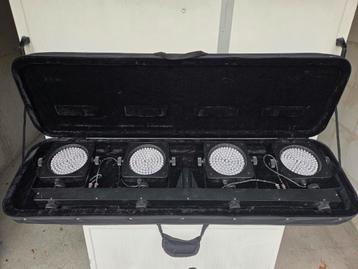 Chauvet Ledpar set met footswitch en statief beschikbaar voor biedingen