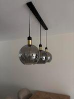 Moderne hanglamp met 3 glazen bollen, Huis en Inrichting, Lampen | Hanglampen, Ophalen, Zo goed als nieuw, Glas, Minder dan 50 cm