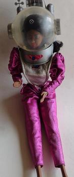 vintage black Barbie astronaut uit 1986 - Mattel, Ophalen, Gebruikt, Pop