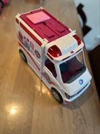 Barbi ambulance met licht en geluid, Kinderen en Baby's, Speelgoed | Poppen, Ophalen of Verzenden, Zo goed als nieuw, Barbie