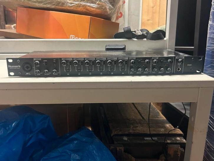 Numark RM6 Rackmixer - Zone Mixer, Muziek en Instrumenten, Mengpanelen, Gebruikt, 5 tot 10 kanalen, Microfooningang, Ophalen