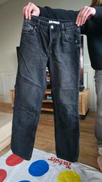 Nieuwe straight fit Bershka jeans, Maat 32, zwart, Kleding | Dames, Spijkerbroeken en Jeans, W30 - W32 (confectie 38/40), Ophalen of Verzenden