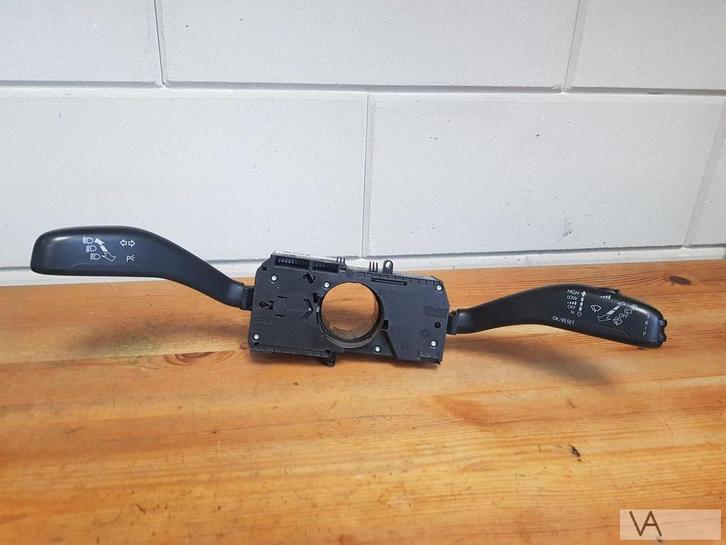 VW Polo 6R en Skoda Fabia kolomschakelaar 2008 - 2013  €20, Auto-onderdelen, Dashboard en Schakelaars, Volkswagen, Gebruikt, Ophalen of Verzenden