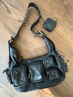 Zwarte Núnoo Schoudertas Sally Small Pocket, Ophalen of Verzenden, Zo goed als nieuw, Zwart, Schoudertasje