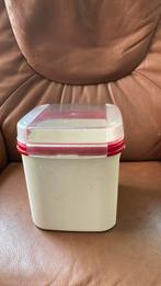 Tupperware bewaardoos, Huis en Inrichting, Keuken | Tupperware, Ophalen of Verzenden, Gebruikt, Wit, Bus of Trommel