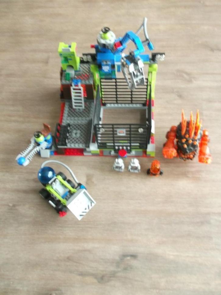 lego power miners 8191 lavatraz (2010), Kinderen en Baby's, Speelgoed | Duplo en Lego, Gebruikt, Lego, Complete set, Ophalen of Verzenden